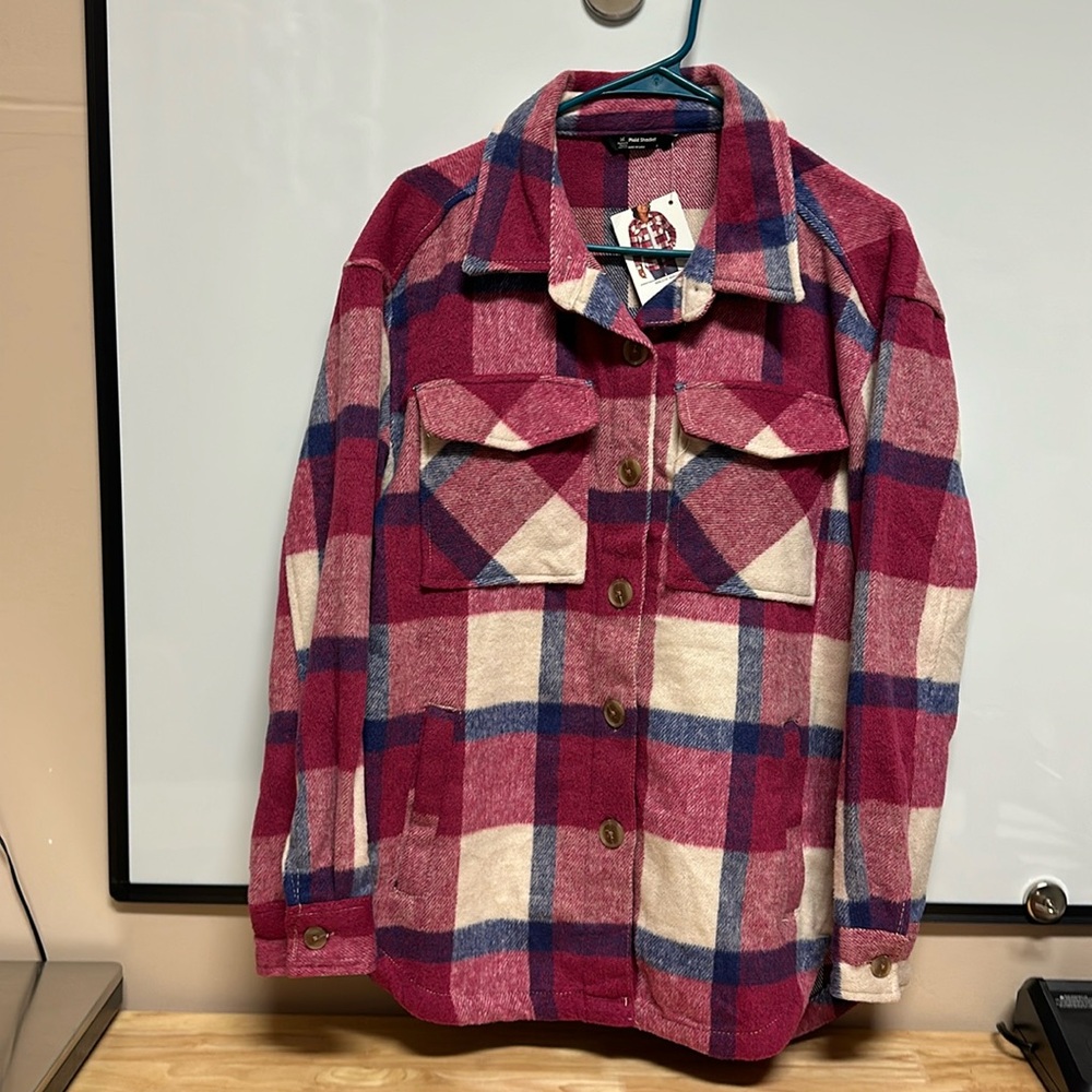 Women’s small. Members Mark Shacket. Pink/cream/blue plaid. NWT